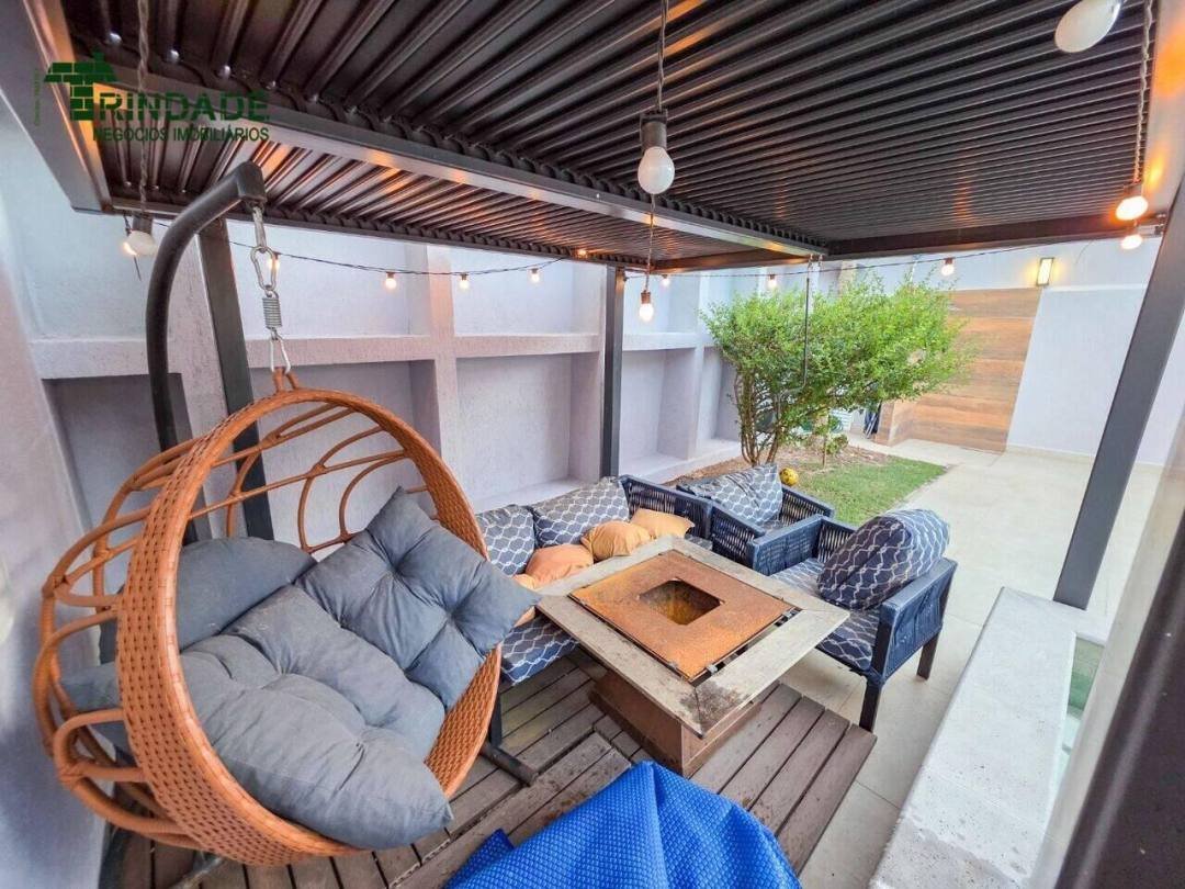 Casa com 4 dormitórios à venda, 297 m² por R$ 2.200.000,00 - Granja Viana - Cotia/SP — foto 33 de 68
